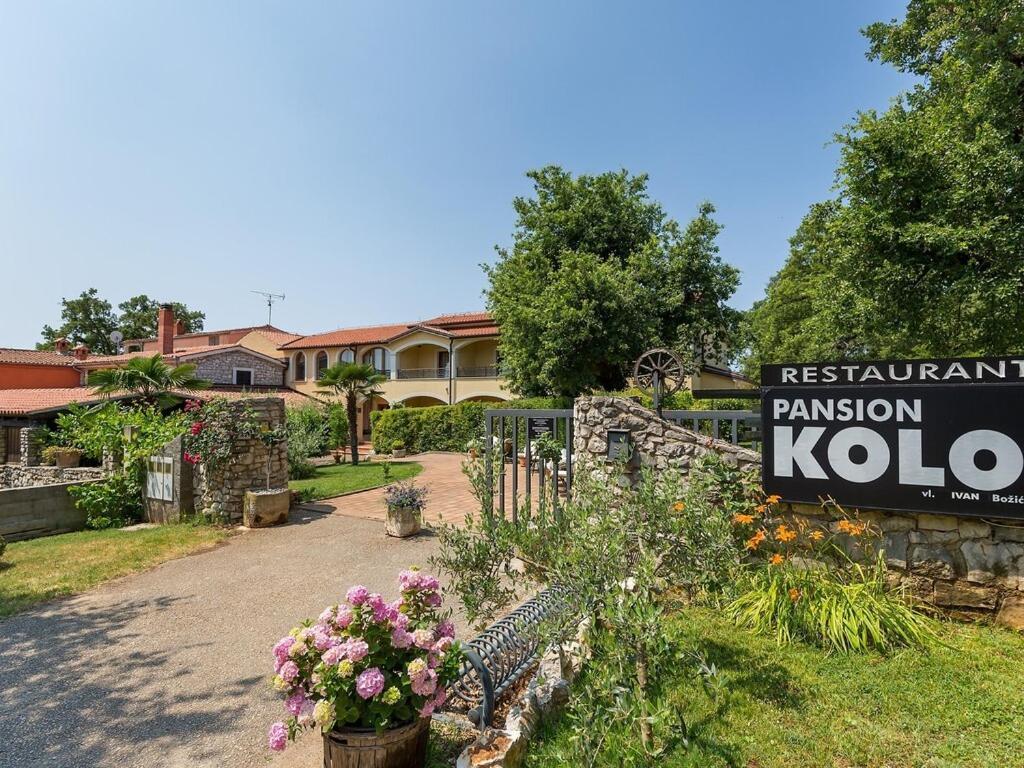 Bed And Breakfast Kolo Adults Only Bužinija Kültér fotó