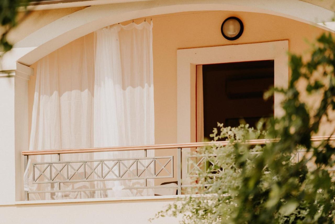 Bed And Breakfast Kolo Adults Only Bužinija Kültér fotó