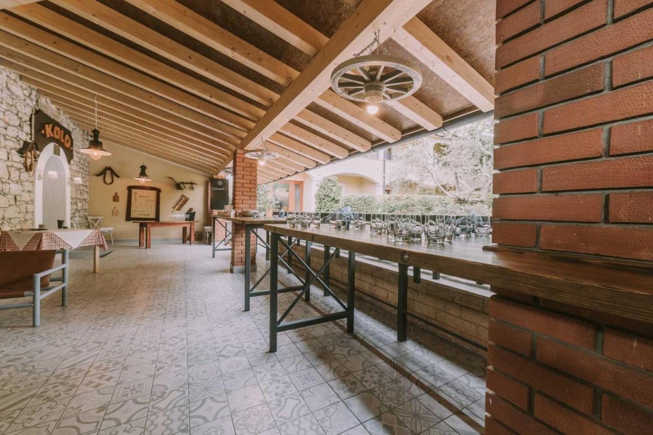 Bed And Breakfast Kolo Adults Only Bužinija Kültér fotó